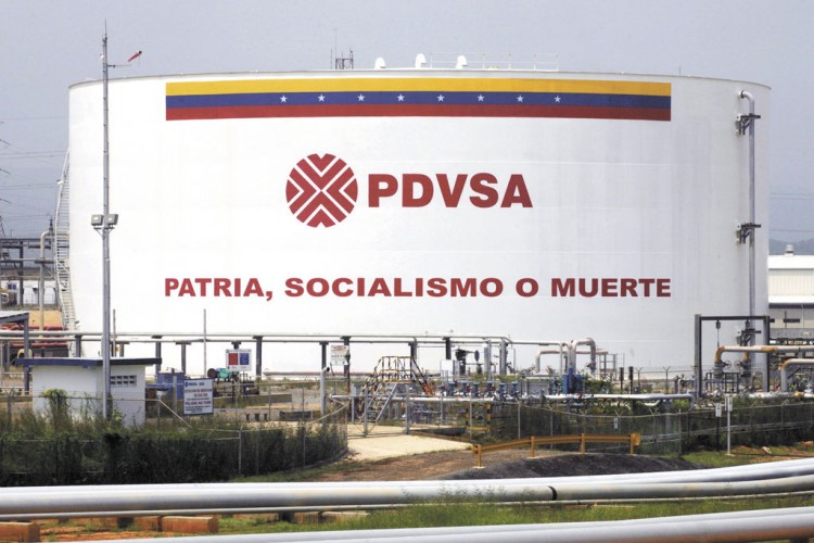 PDVSA patria socialismo o muerte